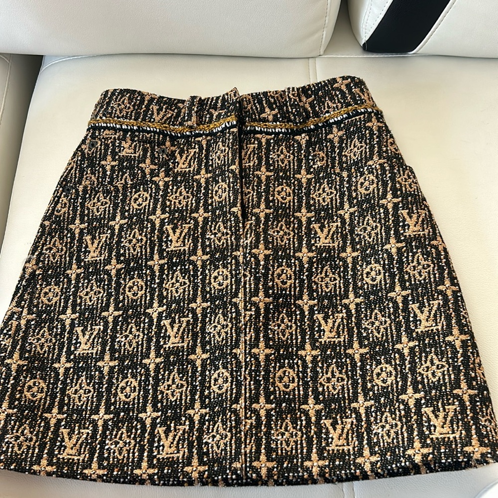 Louis Vuitton skirt